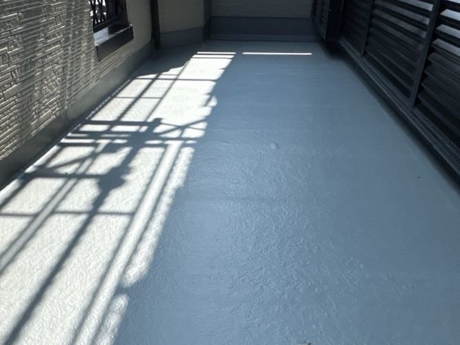 ベランダ上塗り2回目の様子